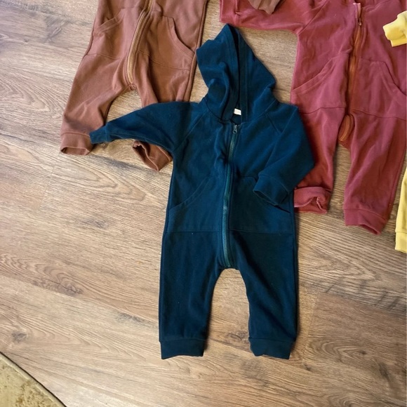 Soft one piece jumpsuits for baby’s 6-12 months - Picture 5 of 5